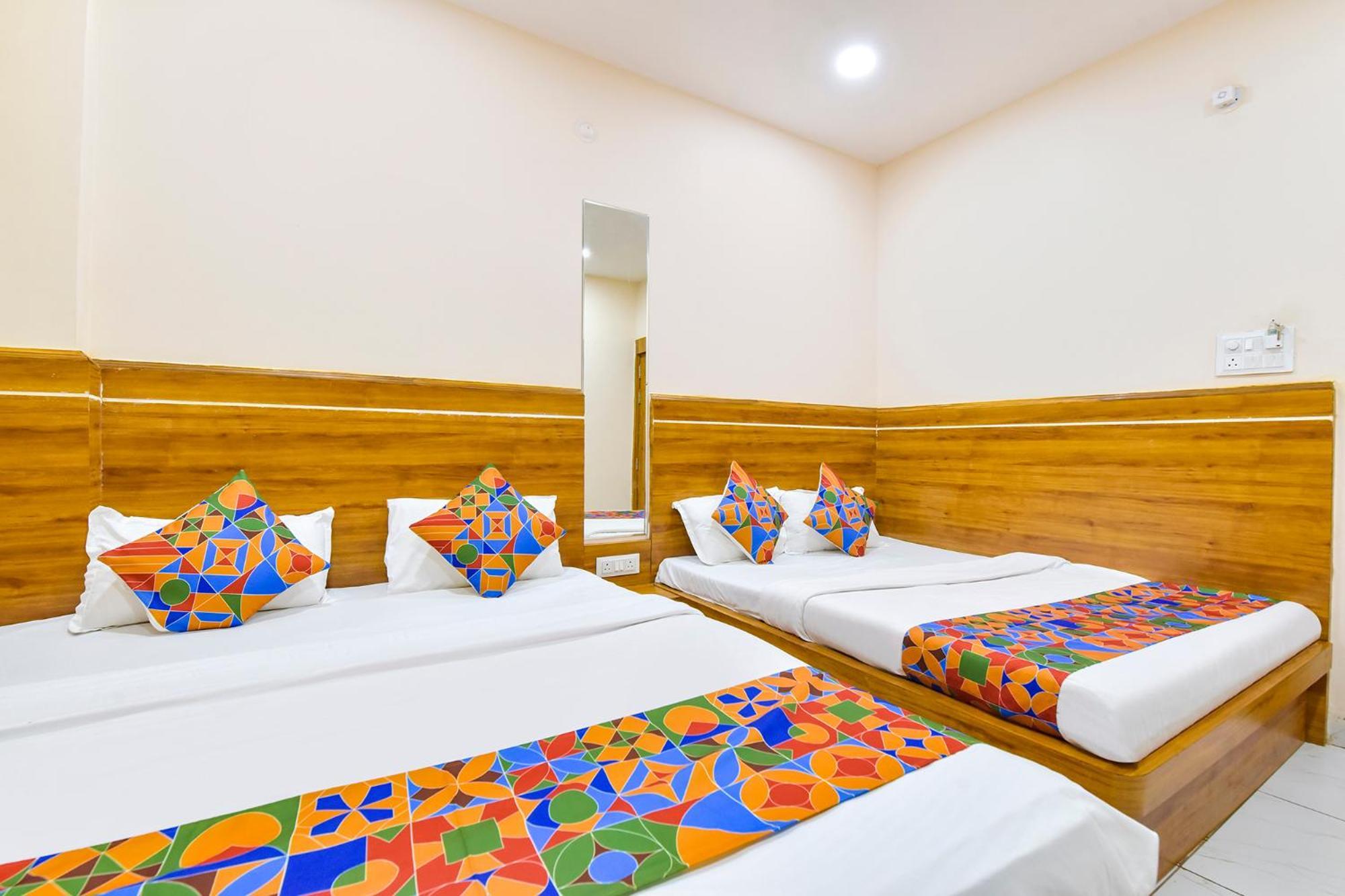 Fabhotel Somnath Удджайн Экстерьер фото